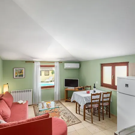 Lipa Vi * ポレッチ